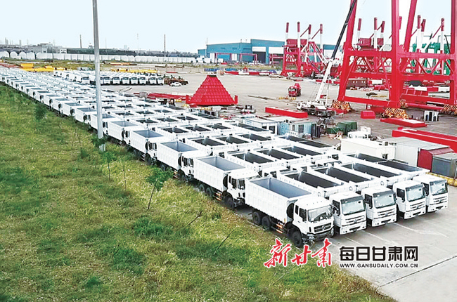 甘肃经济总量_甘肃经济日报社刘峰(2)