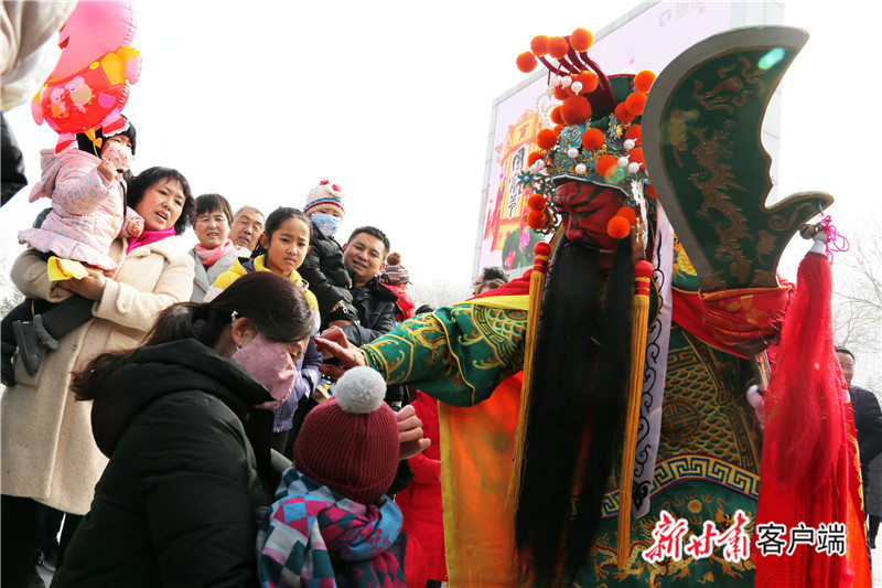 庆阳：火红的社火“耍”起来