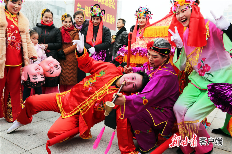 庆阳：火红的社火“耍”起来