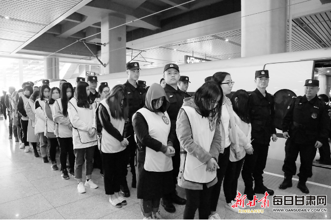 兰州警方摧毁特大网络套路贷犯罪团伙 210名犯罪嫌疑人被...