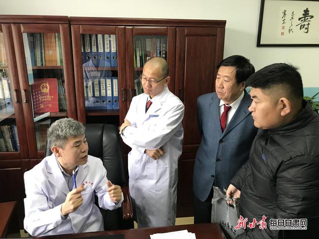 岳树强名医工作室:让白银“长跑” 患者变“短跑”