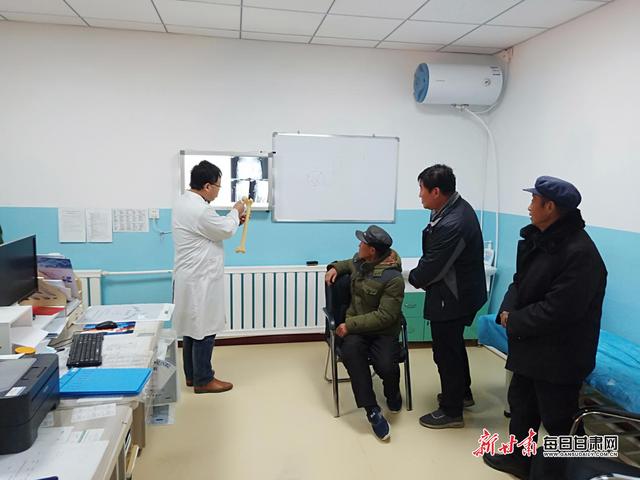 岳树强名医工作室:让白银“长跑” 患者变“短跑”