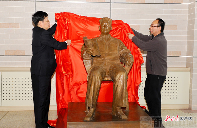 郑国?：中国细胞生物学奠基人