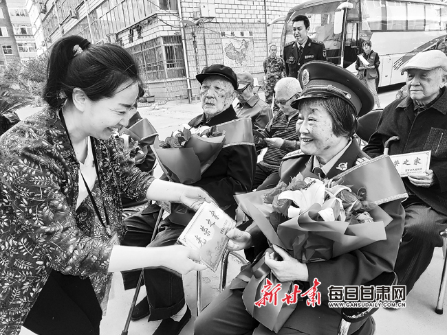 【图片新闻】兰州市张家园社区举行为烈属、军属、退役军...