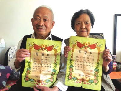 上世纪50年代上海援兰理发师孙维成 讲述兰州人的发型流行史