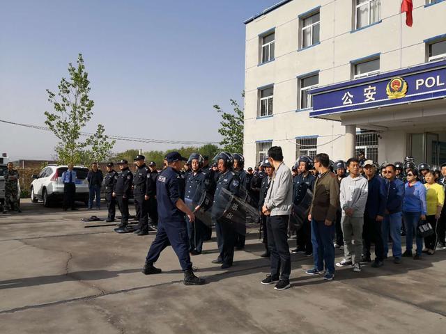白银市公安系统举办警营开放日活动 市民零距离感受警务工作 体验警营生活
