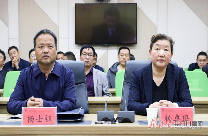 甘肃民族师范学院各民族师生积极收听收看纪念五四运动100周年大会直播