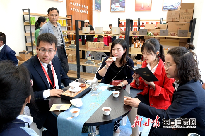 陇南茶文化旅游节暨中国茶叶市场发展论坛开幕（组图）