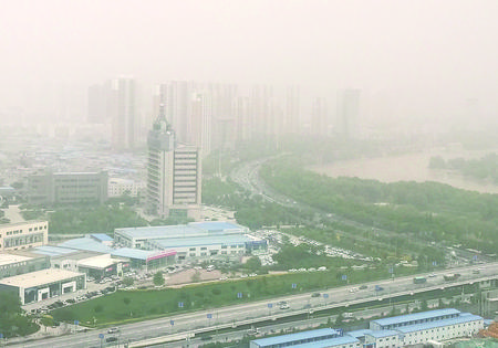 甘肃省多地出现沙尘天气