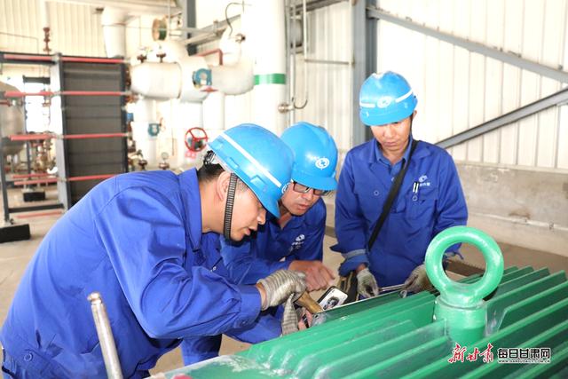 创新锻造"聚宝盆"——记甘肃省工人先锋号、银光集团氯乙烯工艺组
