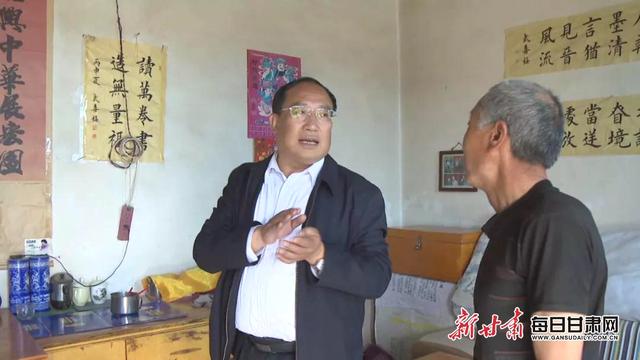 王科健、秦俊山带队入户核查,确保今年整县优质脱贫