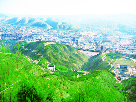 筑起金城绿色屏障――兰州南北两山绿化调查