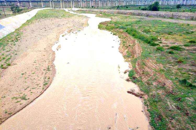 宛川河又见长流水