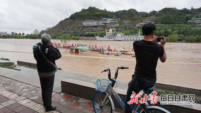 兰州段黄河水位上涨