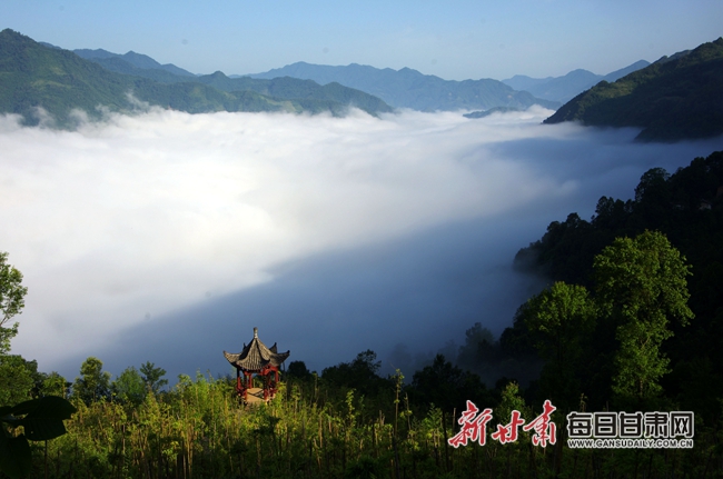 低垭云海 万怀宁摄 - 副本_副本.jpg