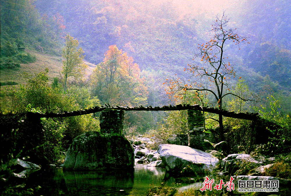 小桥流水(裕河风光)-作者:任可.jpg 小桥流水(裕河风光)-作者:任可.jpg