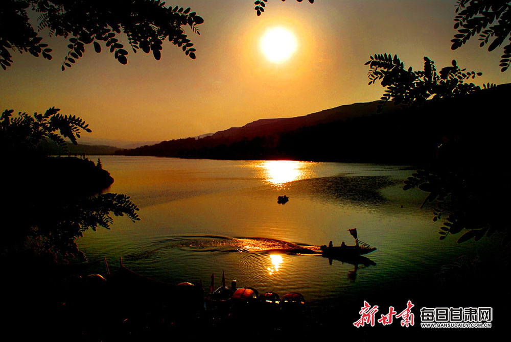 西和晚霞湖1.jpg