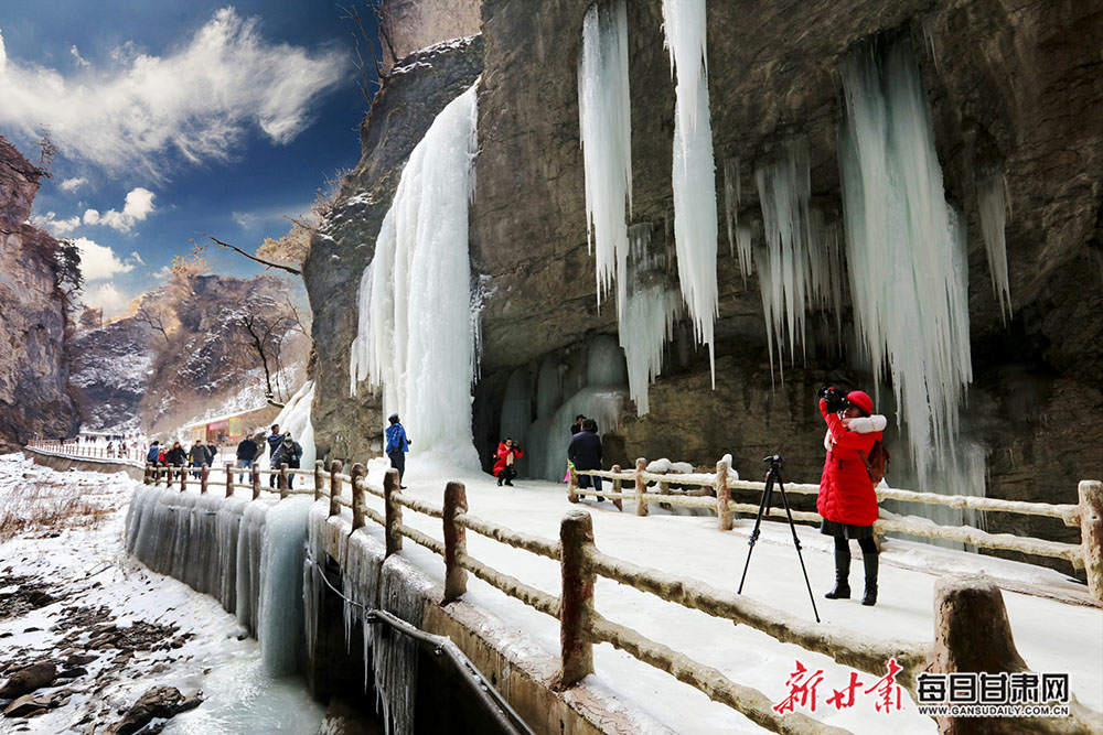 《魅力冰雪游》王诚.jpg 《魅力冰雪游》王诚.jpg
