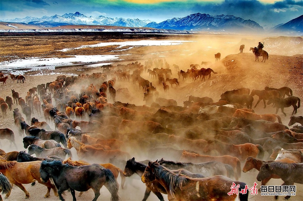 冬山牧雪图 吴开春摄影2020年1月荣获“我爱我的祖国”全国微视频、摄影作品大赛三等奖.jpg