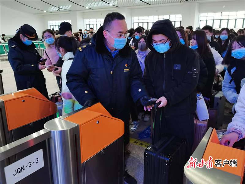 2021酒泉人口_2021年酒泉车祸现场(3)