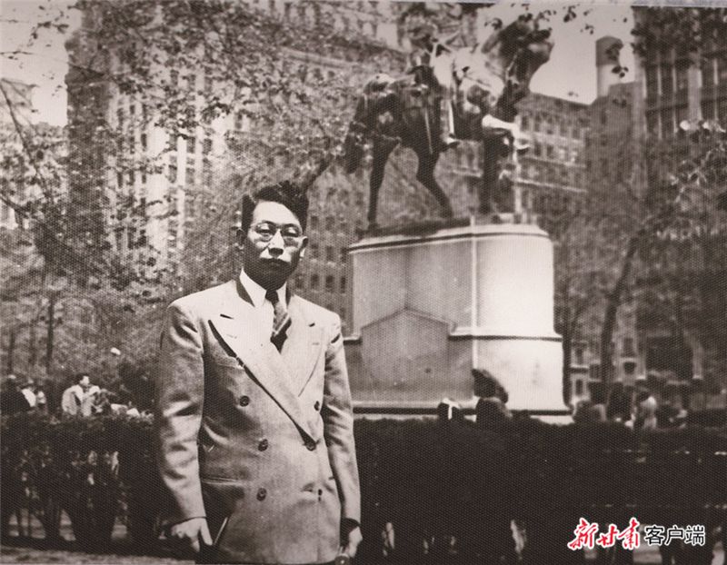 1948年，杨英福医生在纽约医学进修学院进修期间的留影。_副本.jpg