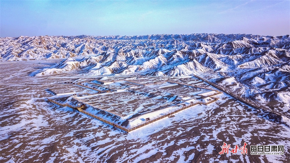 2023年1月14日，航拍世界文化遗址――悬泉置遗址区雪景。（王斌银 摄影）1.jpg