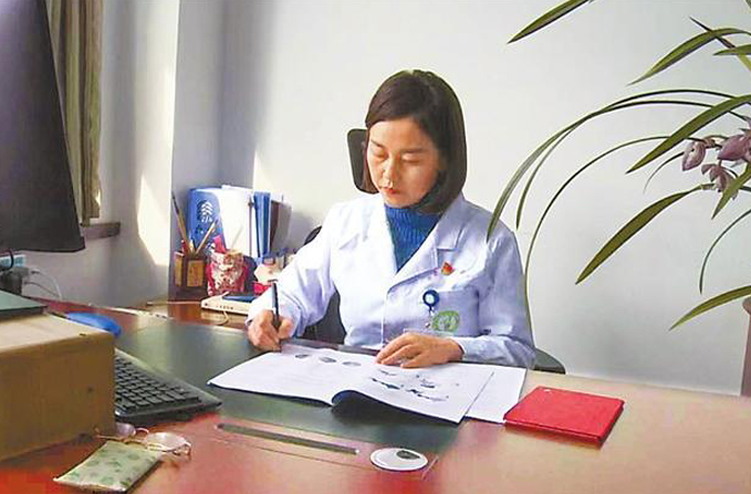 【迎两会 看履职】韩琳代表：提升医疗服务 守护群众健康