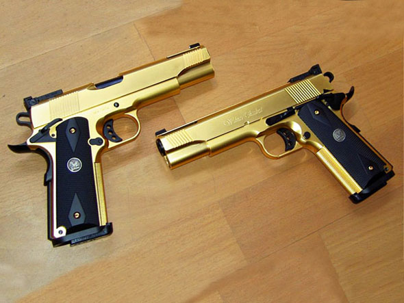 能杀人的艺术品——黄金枪[16p]