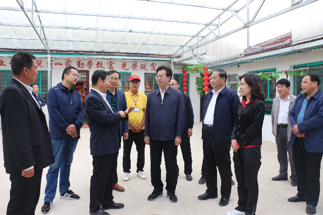庆阳市委书记贠建民深入宁县湘乐镇任劳村调研指导工作