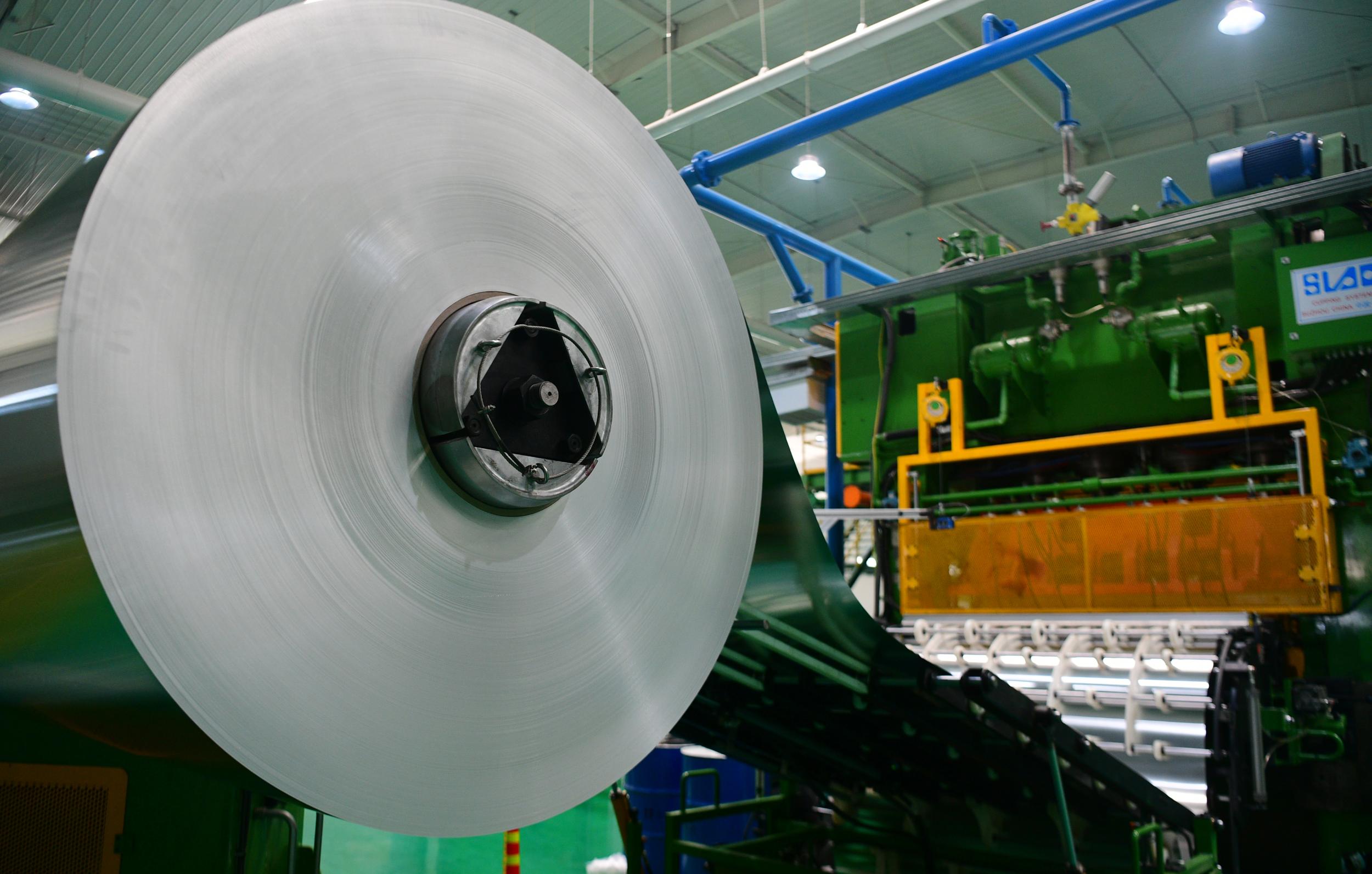 没有铝制易拉罐生产线的空白,可为西北地区使用易拉罐的企业降低成本