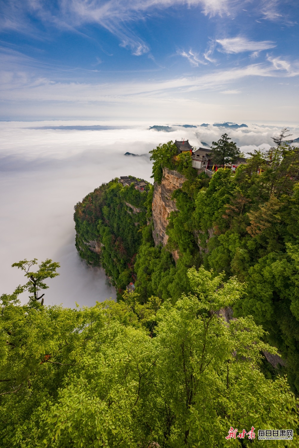【摄影】成县鸡峰山之巅云山雾海似仙境-文艺陇原-每日甘肃网