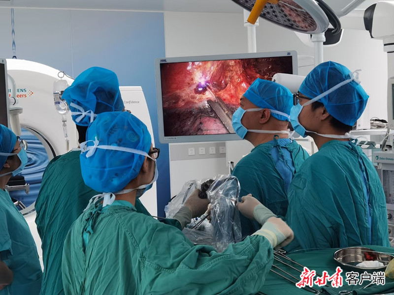 兰大一院完成全国首例激光刀食管癌根治术
