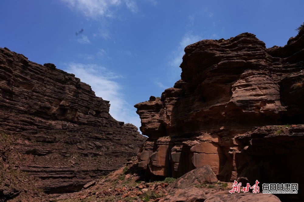 来和摄影师一起穿越关山大峡谷