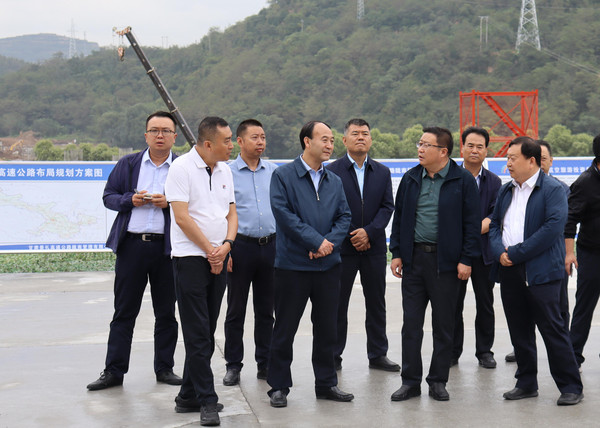 (2021年9月5日)陇南市委副书记,代理市长刘永革调研项目建设情况(1).