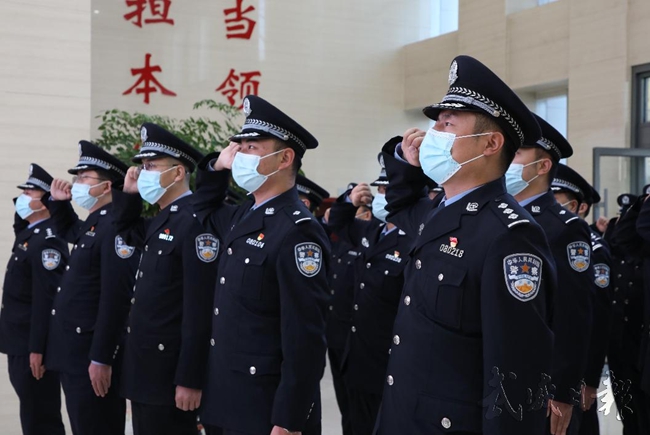 人民警察宣誓图片图片