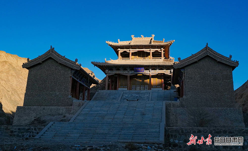 敦煌三危山冬日掠影