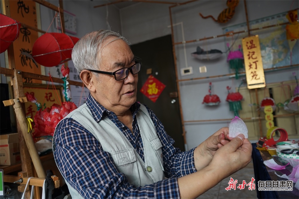 每一件都是绝版平凉艺人温存林制作手工灯笼50载