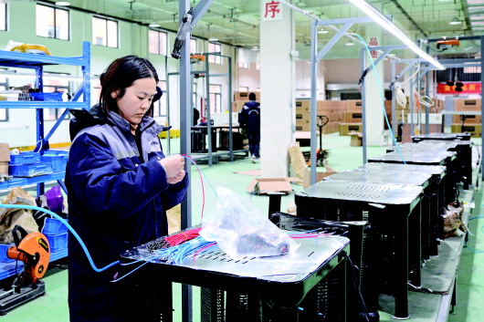 【图片新闻】秦安县何川智能制造和电子信息产业园助推县域工业经济高质量发展