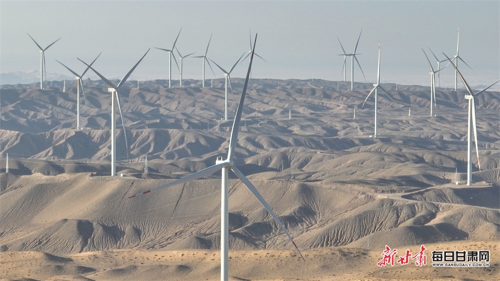 图为高台县北部滩百万千瓦级风电基地.jpg