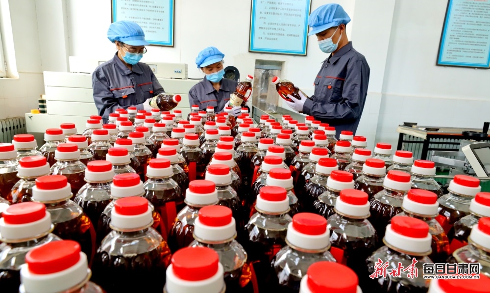 Man shot dead by officers was carrying knife - police