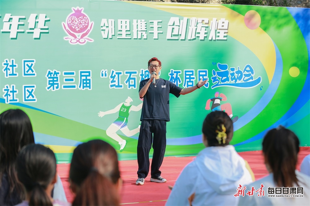 “临港五校”春招 近四千岗位虚位以待 2025年上海高校毕业生就业实习招聘会今举行