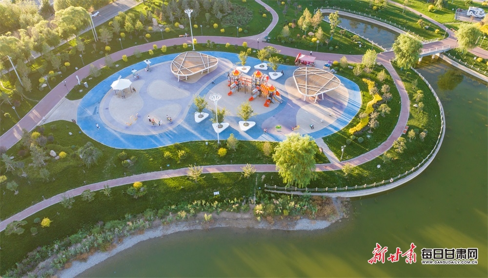 “车谷号”载满“车谷造”，650台汉产汽车乘船首航直达上海