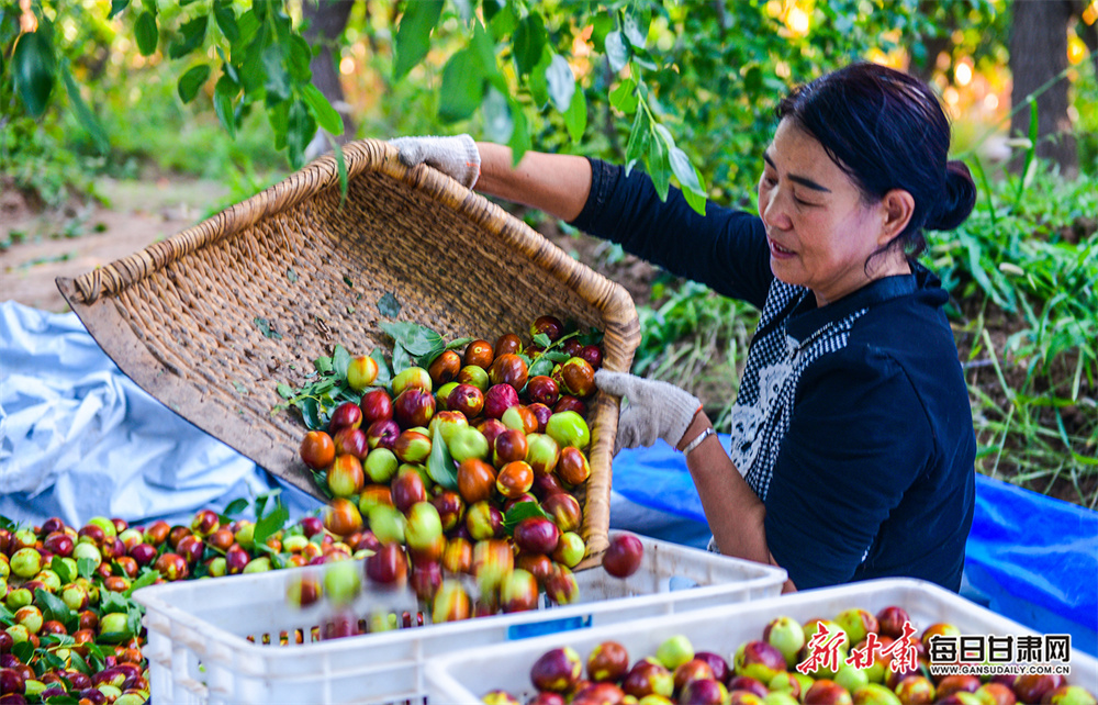 Snow scenery of Tibetan Autonomous Prefecture of Golog, NW China's Qinghai