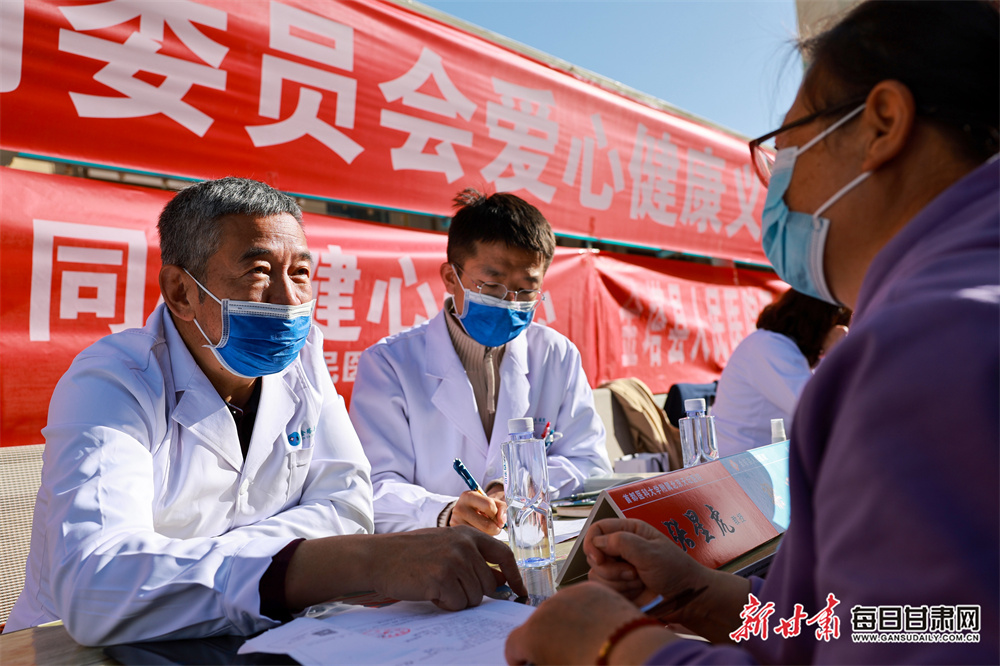 这群建设者们为武汉添新绿