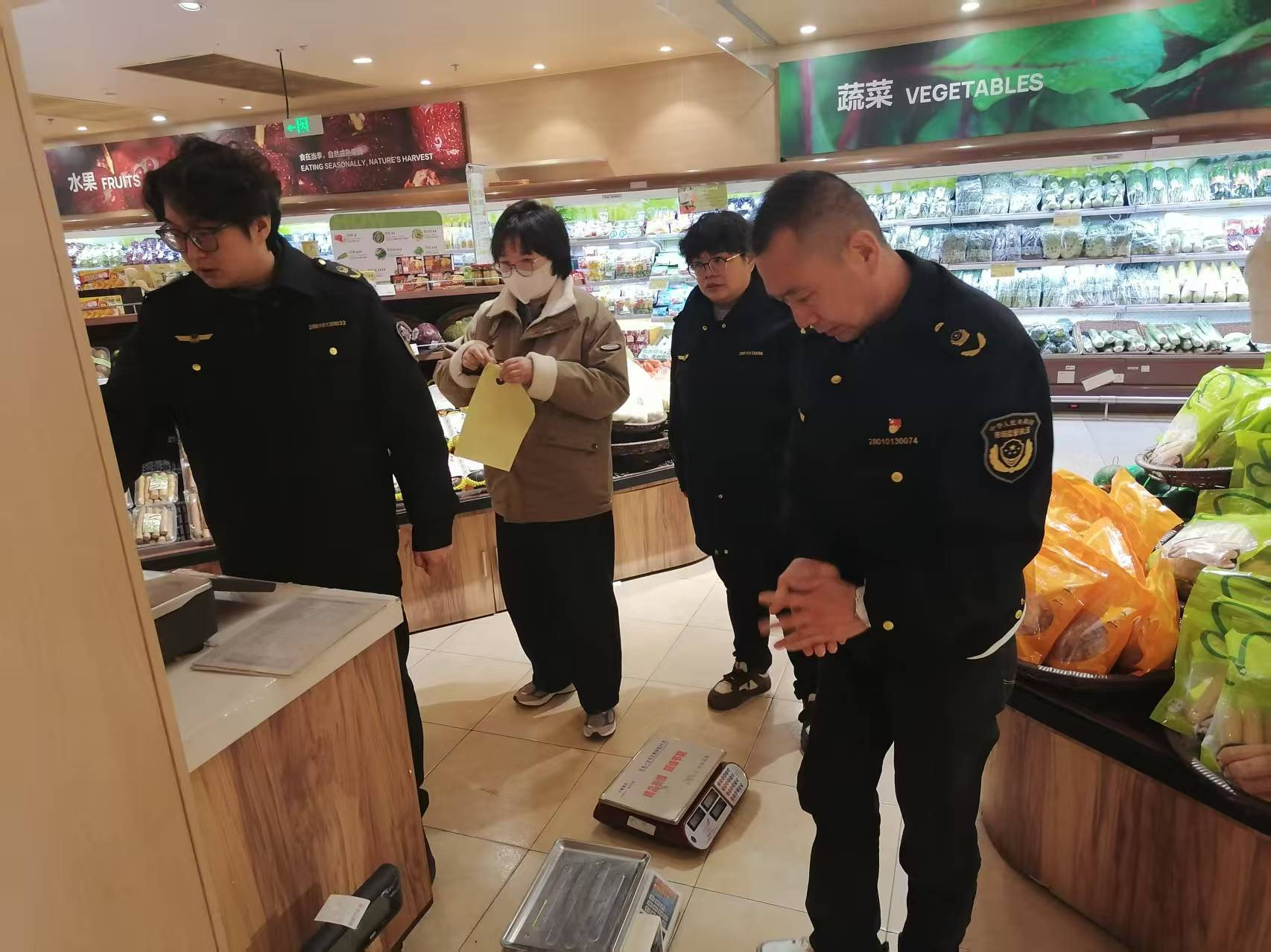 严检超市计量器具 守护消费公平秤2(1)