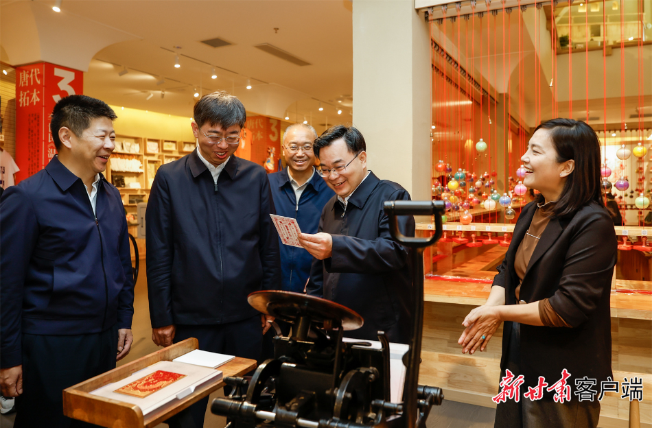 胡昌升在敦煌市调研时强调:大力推进文化传承创新 培育壮大现代寒旱特色农业