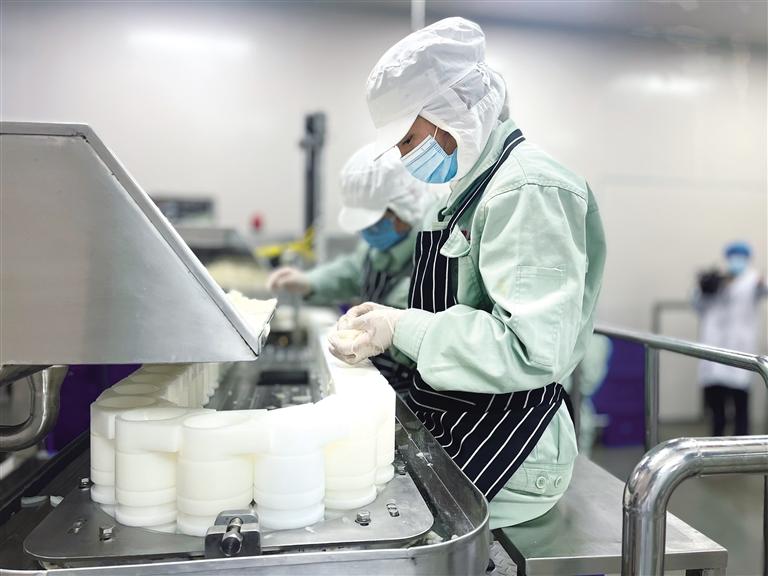 标准化生产 全链条配套 多要素协同 兰州牛肉拉面产业园区集群效应凸显