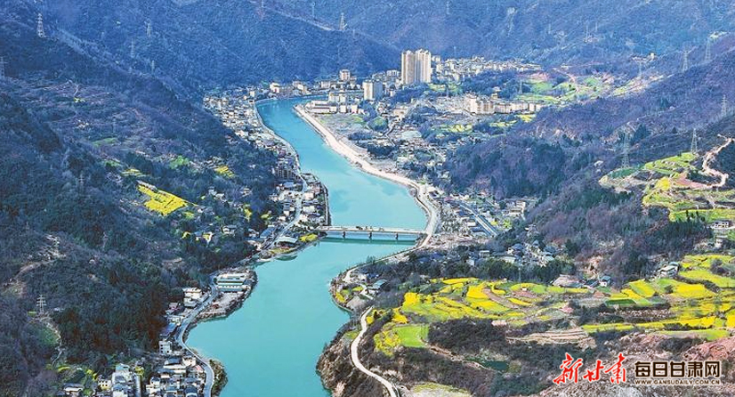 ������������ɫ��Ũ �羰�续