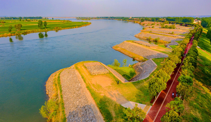 �������������ƺӳ�ӿ������