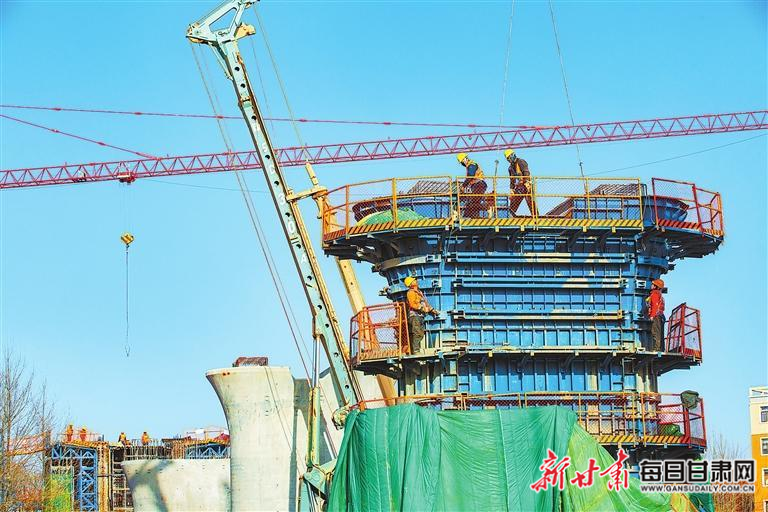 【图片新闻】兰张三四线铁路武威至张掖段建设现场 各项施工有序推进